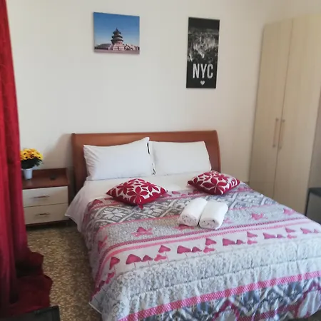 Venice Park House 2*