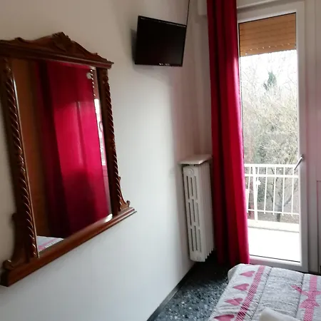 Venice Park House 2*