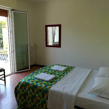 Venice Park House בית הארחה