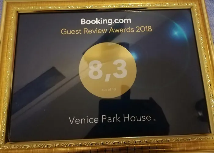 ゲストハウス Venice Park House 2*
